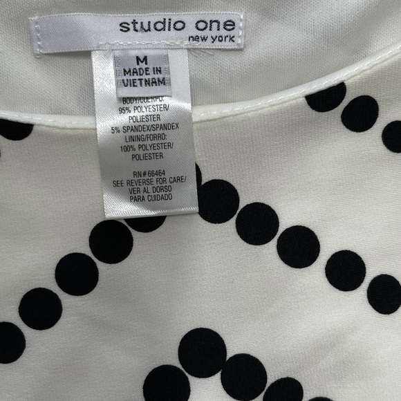 Dresses 3 for $50 
NWOT STUDIO ONE NEW YORK Lined Dress Size M - Picture 2 of 5